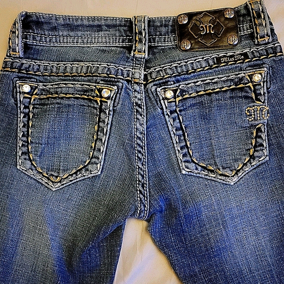 Miss Me Jeans - Picture 4 of 8